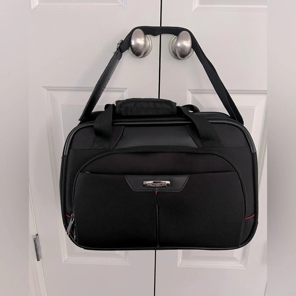 Samsonite Briefcase Laptop bag Classic Black Business Like new 11x16.5x8